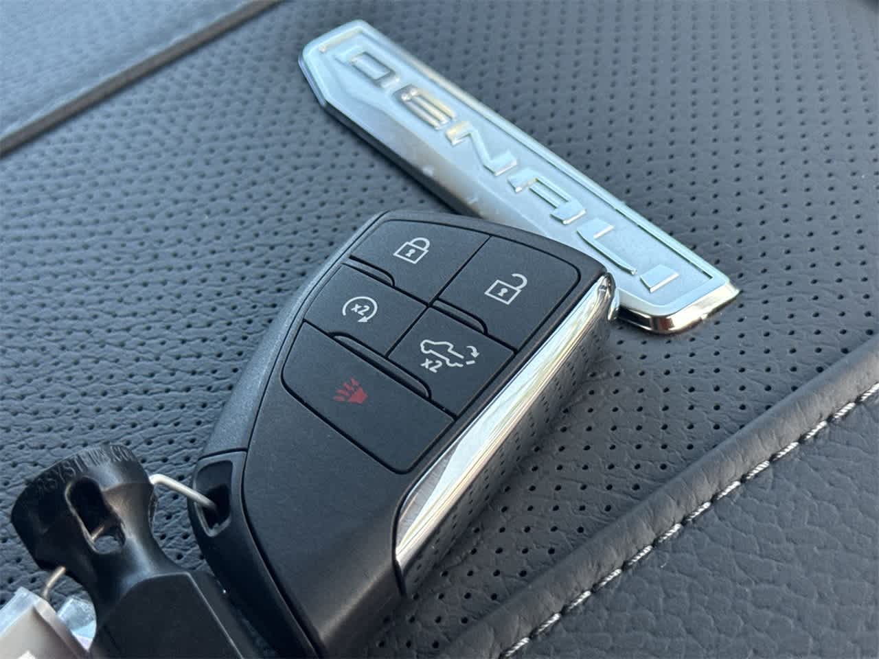 Thumbnail: 2025 GMC Sierra 2500 - 28