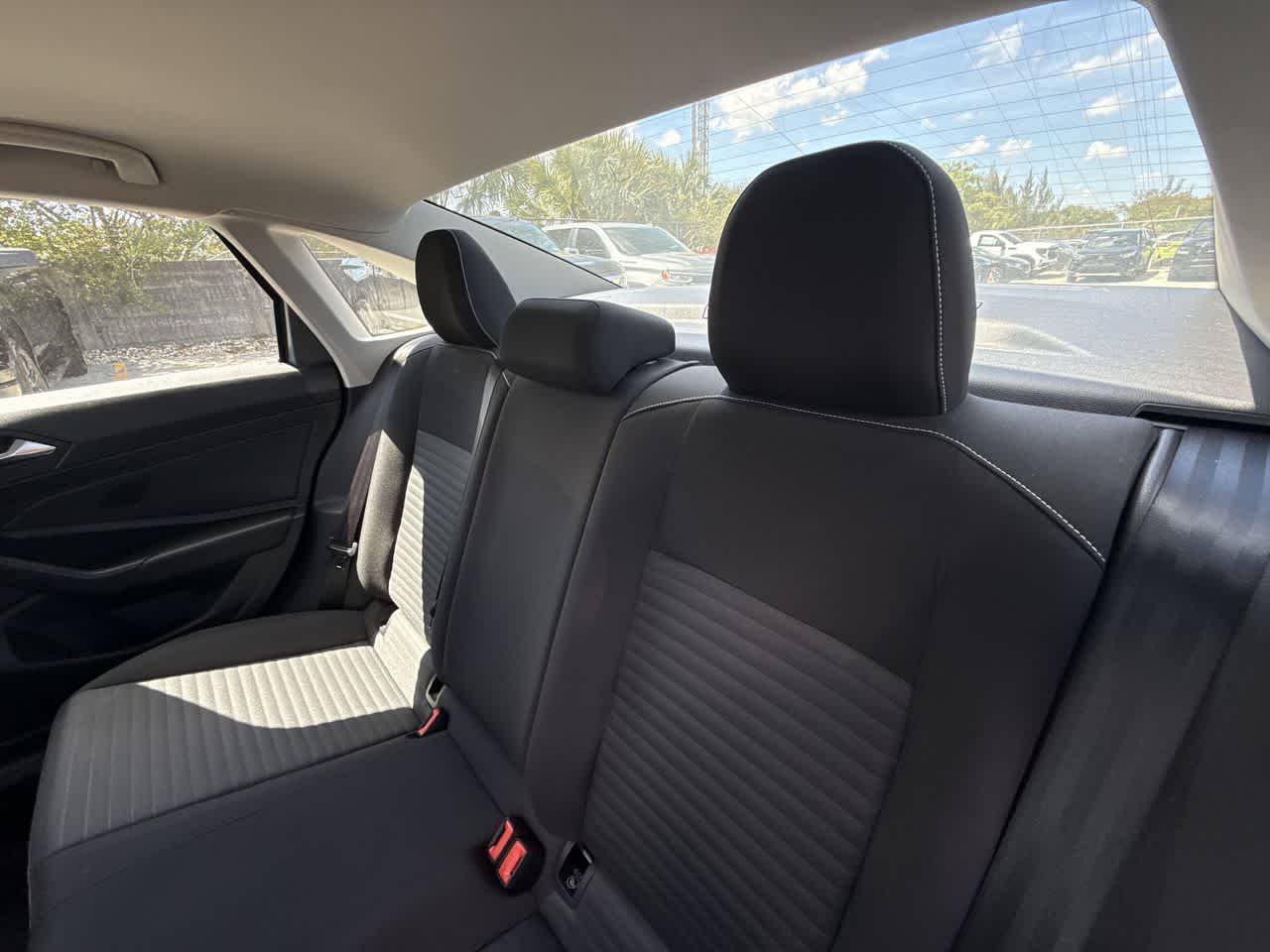 Thumbnail: 2025 Volkswagen Jetta - 22