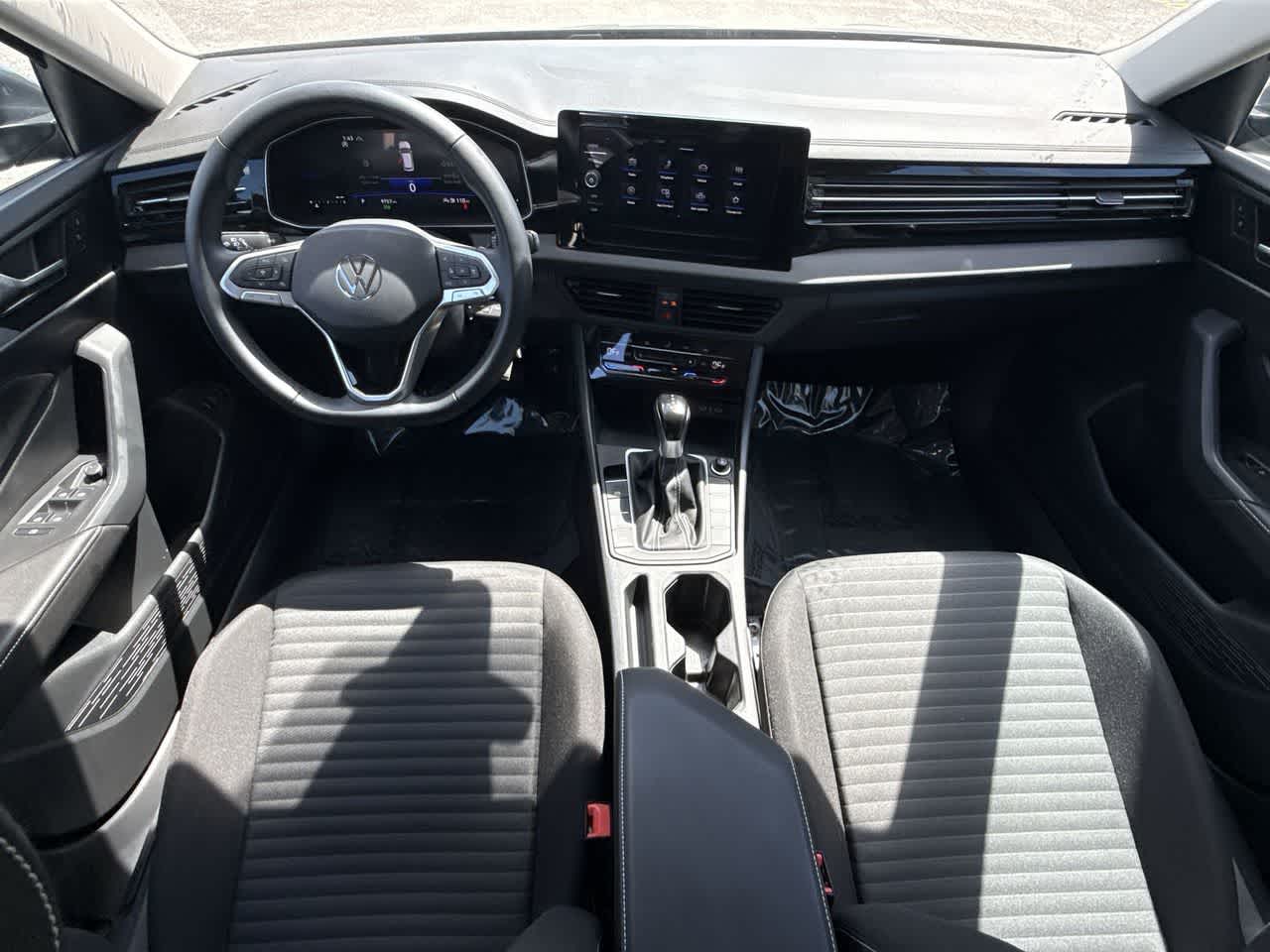 Thumbnail: 2025 Volkswagen Jetta - 24