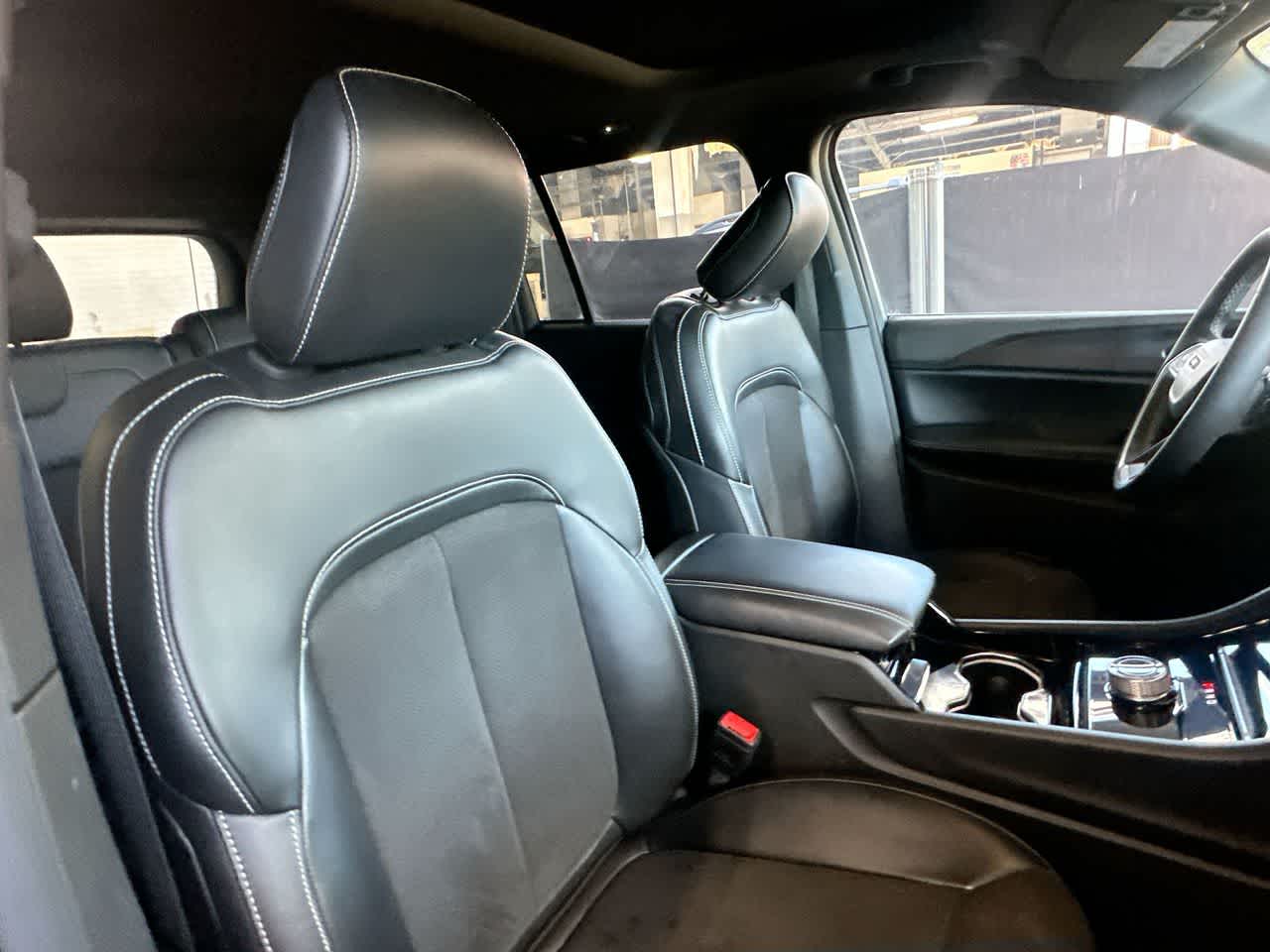Thumbnail: 2023 Jeep Grand Cherokee - 27