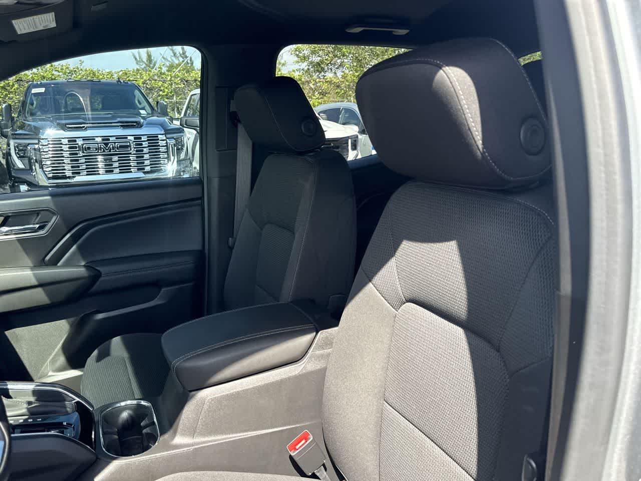 Thumbnail: 2024 GMC Canyon - 14