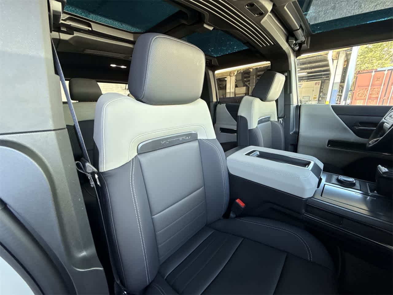 Thumbnail: 2026 GMC Hummer EV - 27