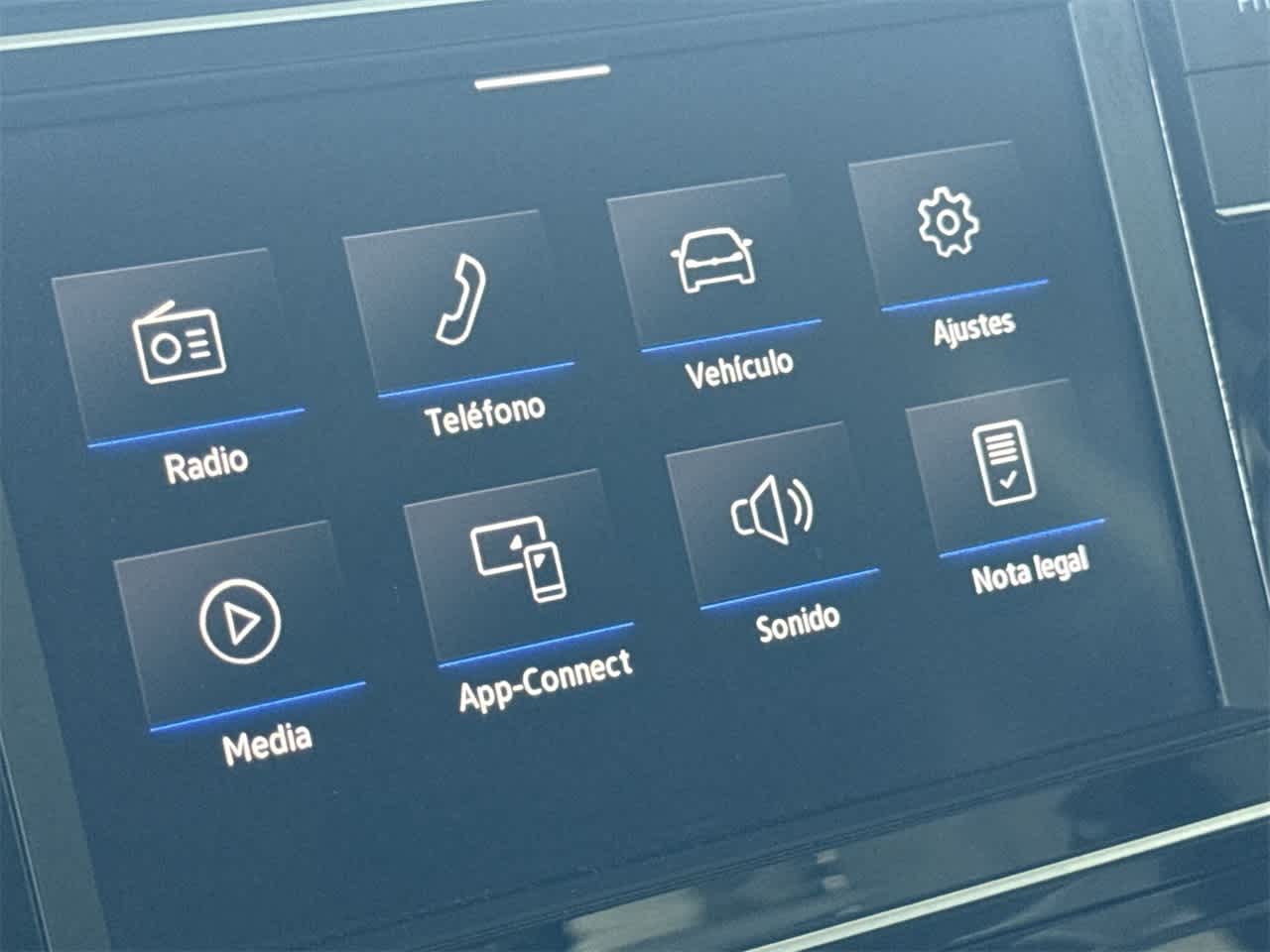 Thumbnail: 2024 Volkswagen Taos - 18