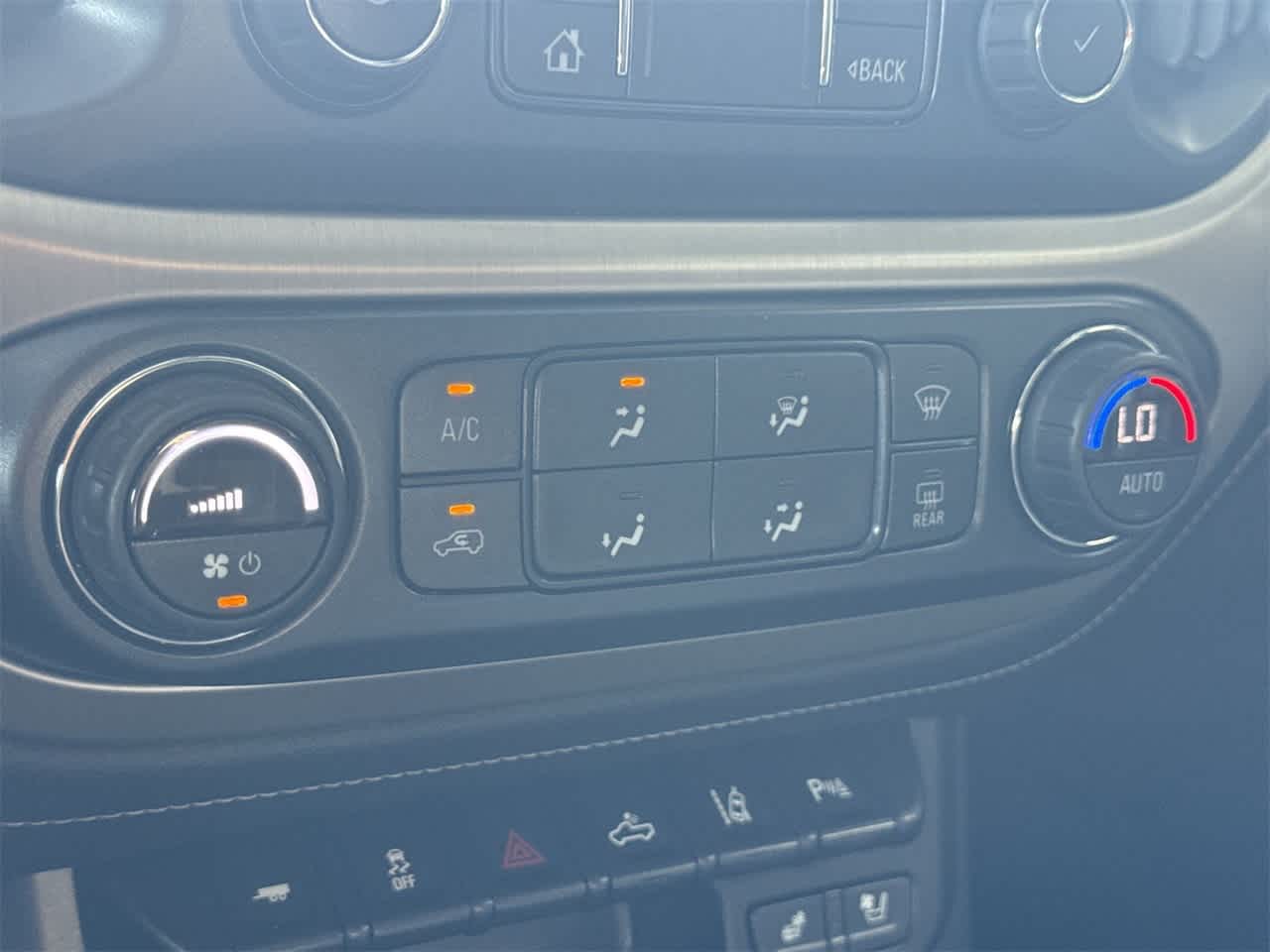 Thumbnail: 2022 GMC Canyon - 20