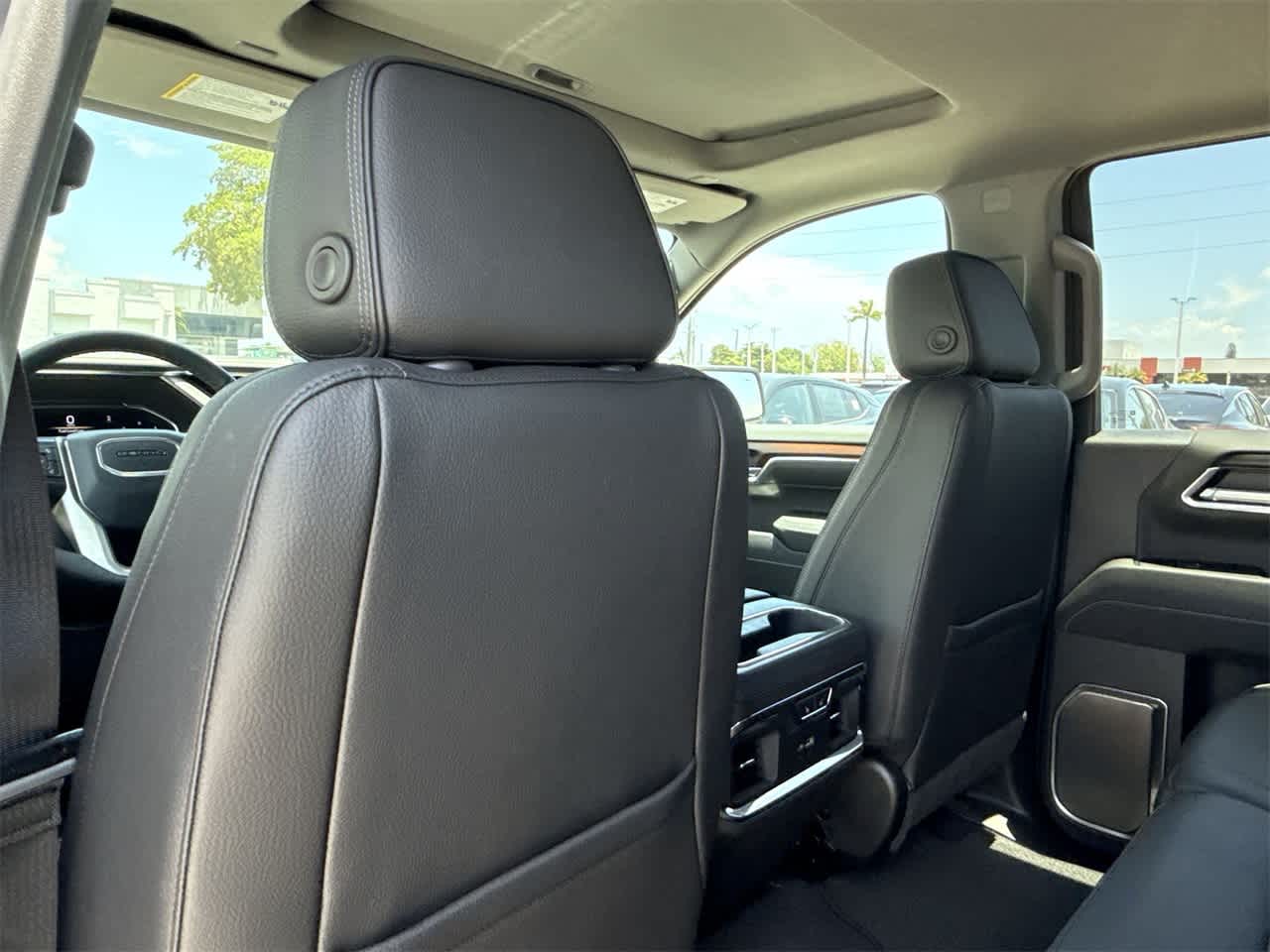 Thumbnail: 2025 GMC Sierra 1500 - 23