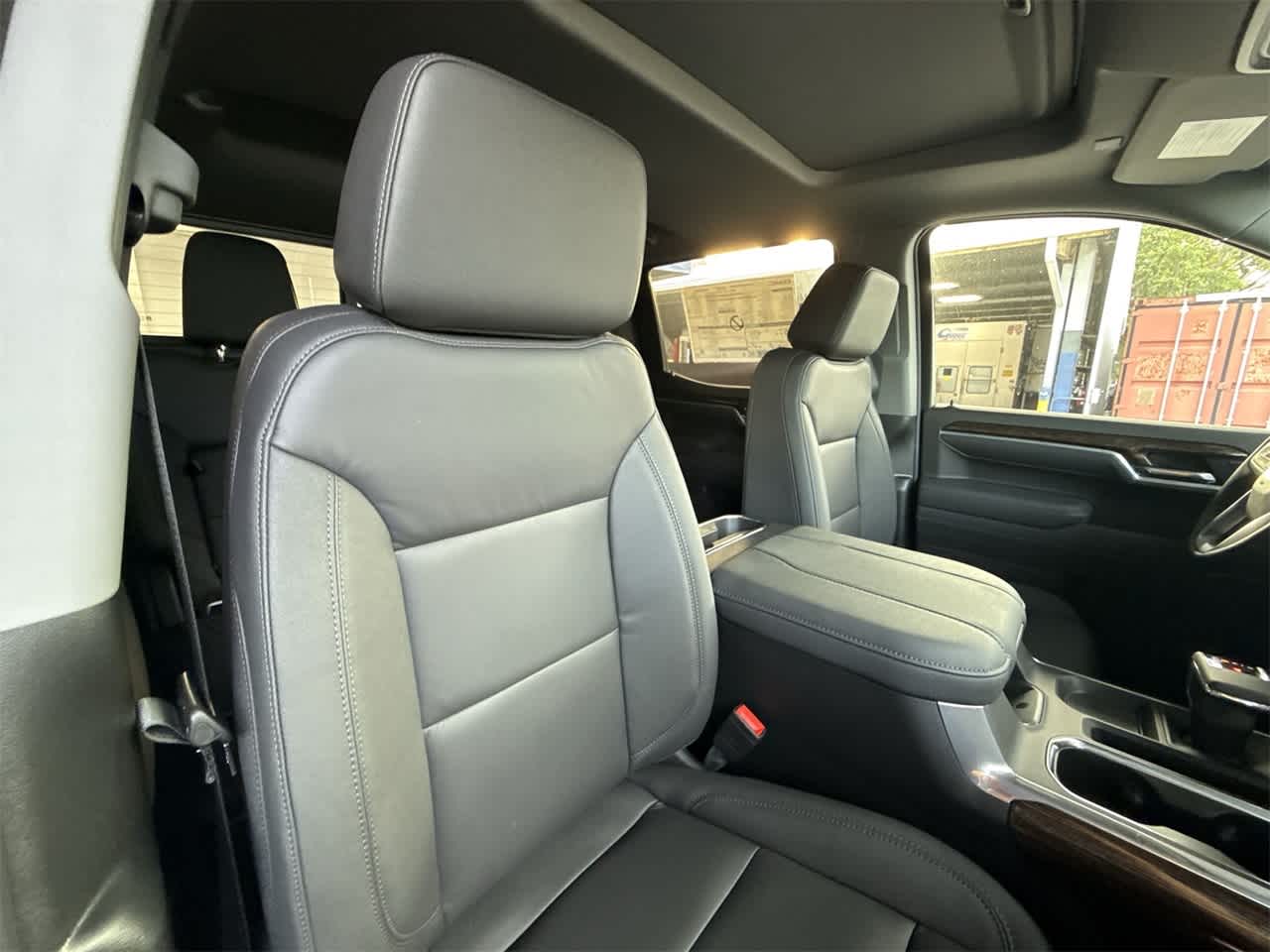 Thumbnail: 2026 GMC Sierra 1500 - 27