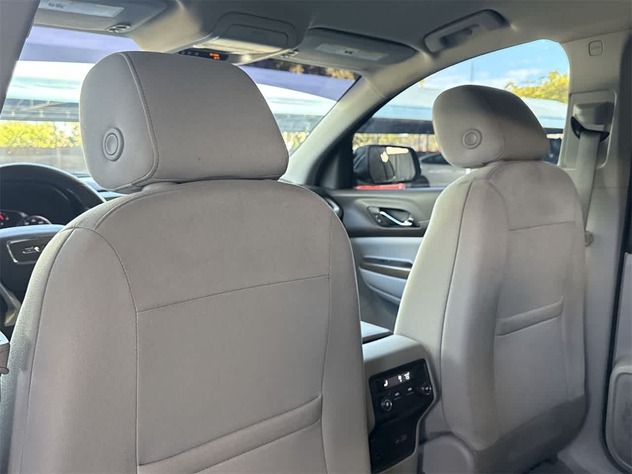 Thumbnail: 2022 GMC Acadia - 23