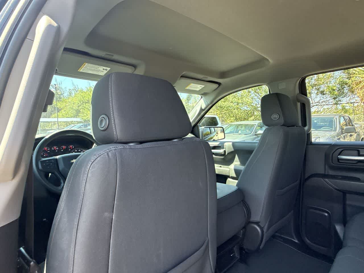 Thumbnail: 2023 Chevrolet Silverado 1500 - 23