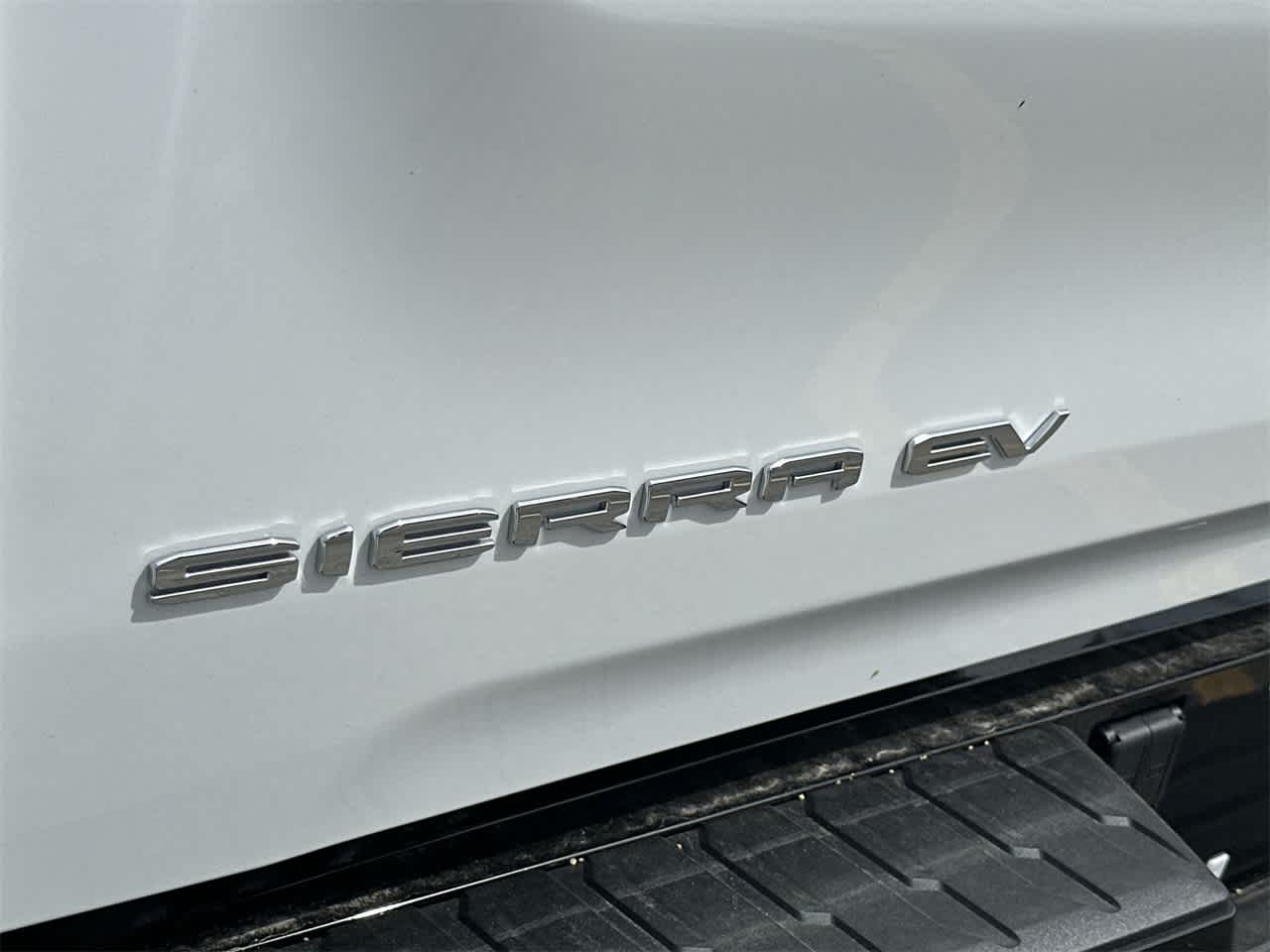 Thumbnail: 2026 GMC Sierra EV - 10