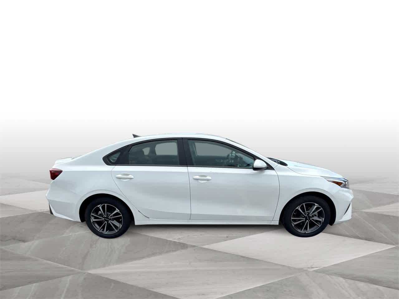 Thumbnail: 2024 Kia Forte - 9