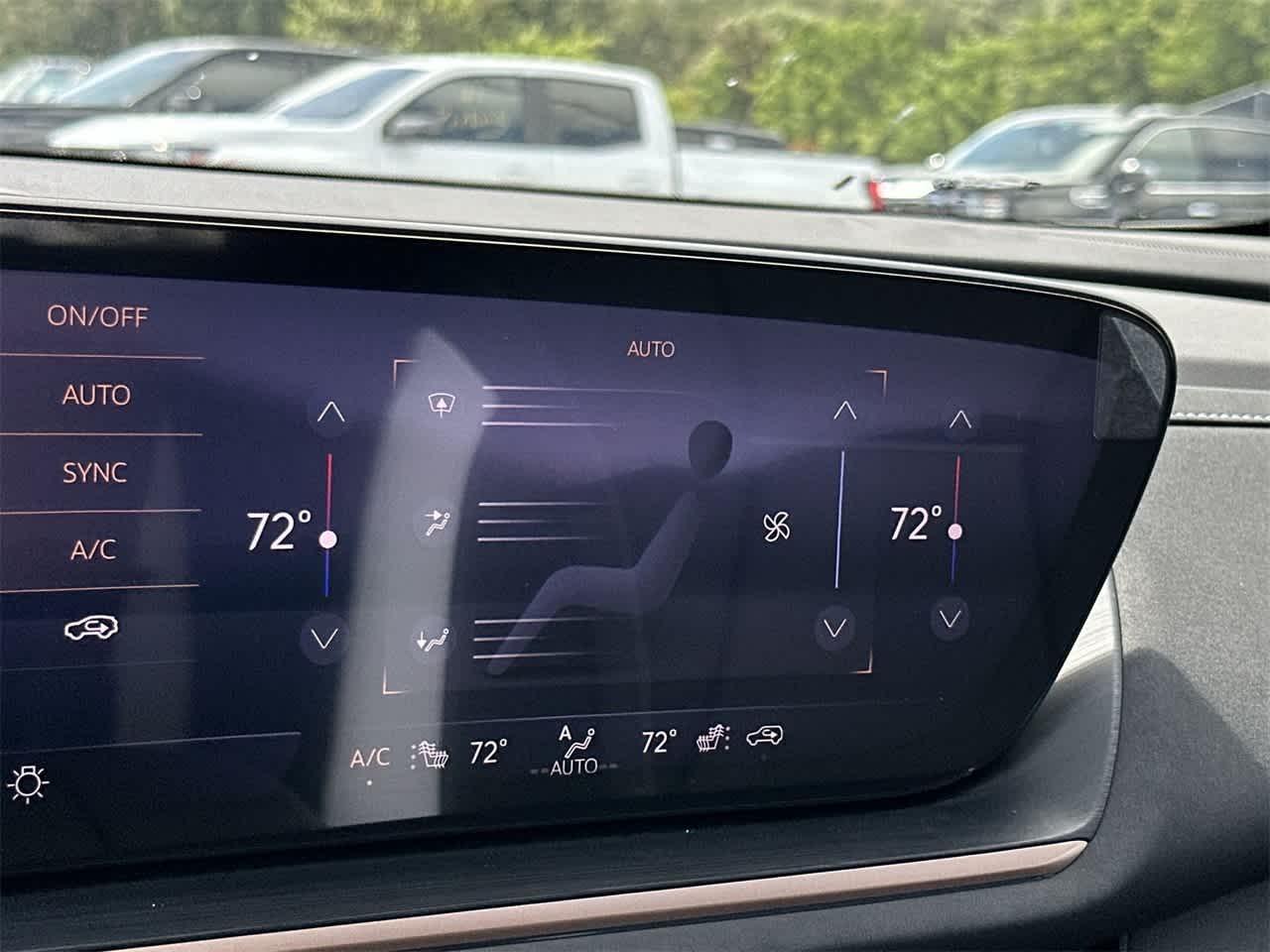 Thumbnail: 2025 Buick Envision - 13