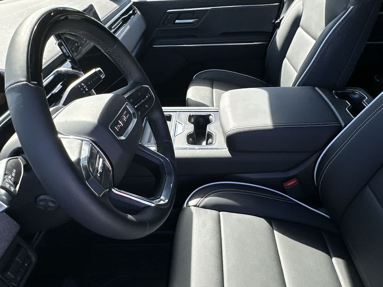 Thumbnail: 2026 GMC Sierra EV - 13