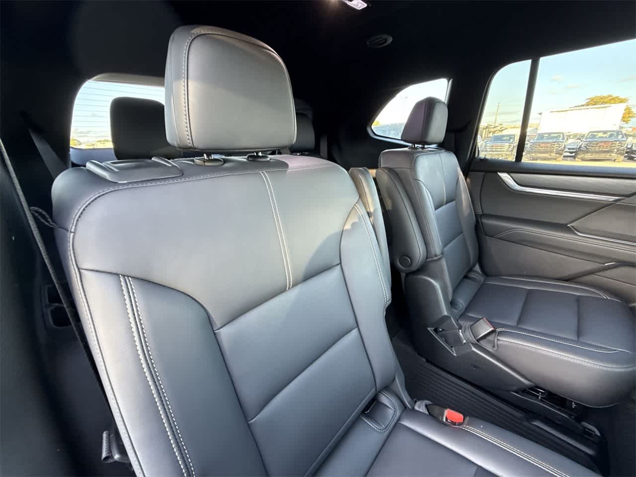 Thumbnail: 2024 GMC Acadia - 26