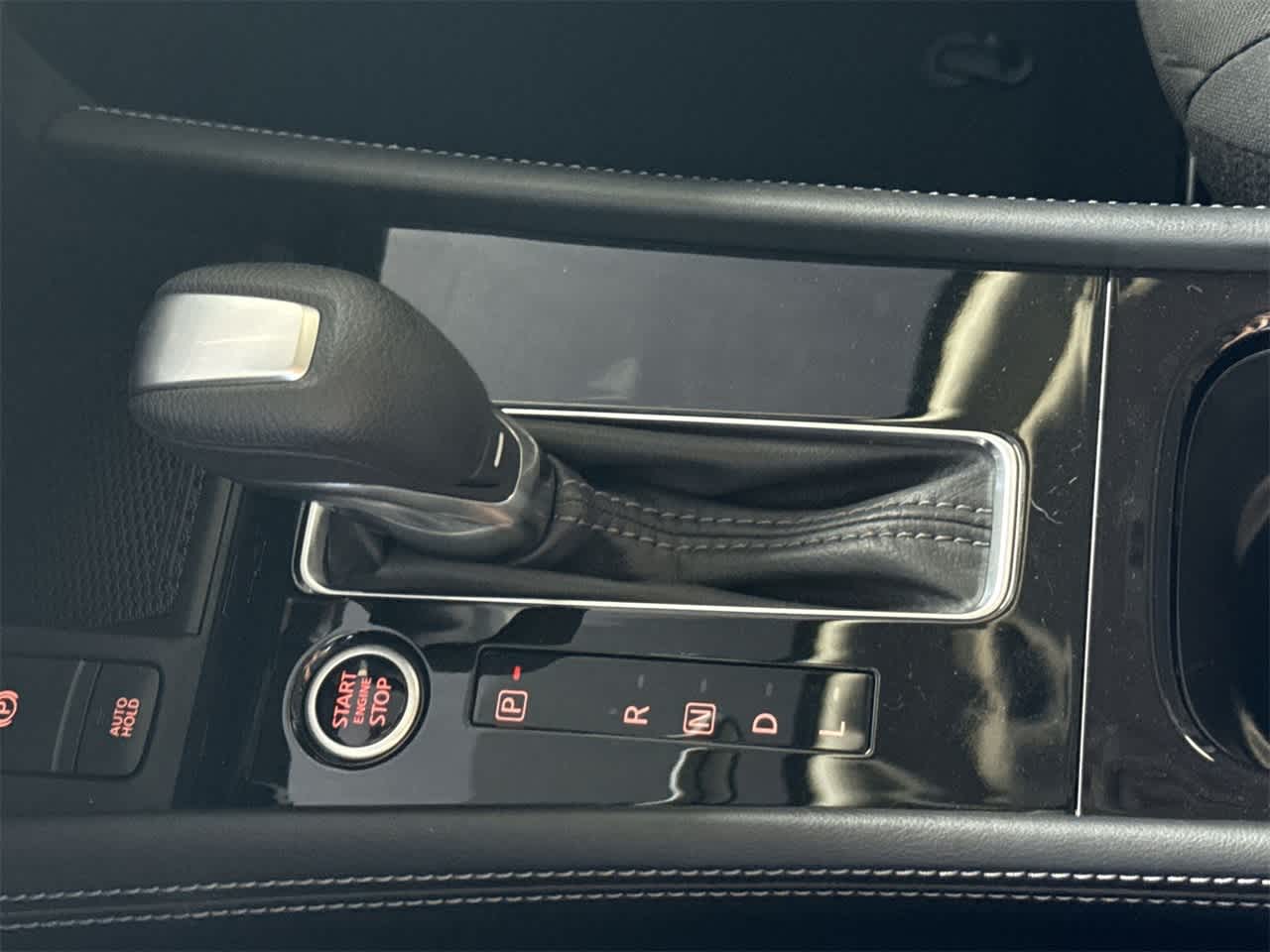 Thumbnail: 2023 Nissan Kicks - 21