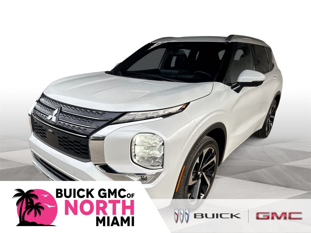 Thumbnail: 2022 Mitsubishi Outlander - 1