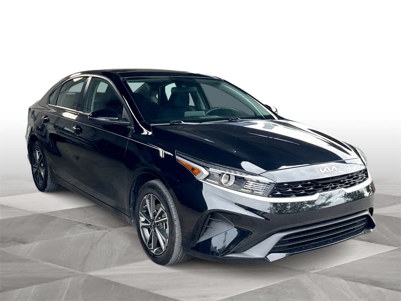 Thumbnail: 2023 Kia Forte - 2