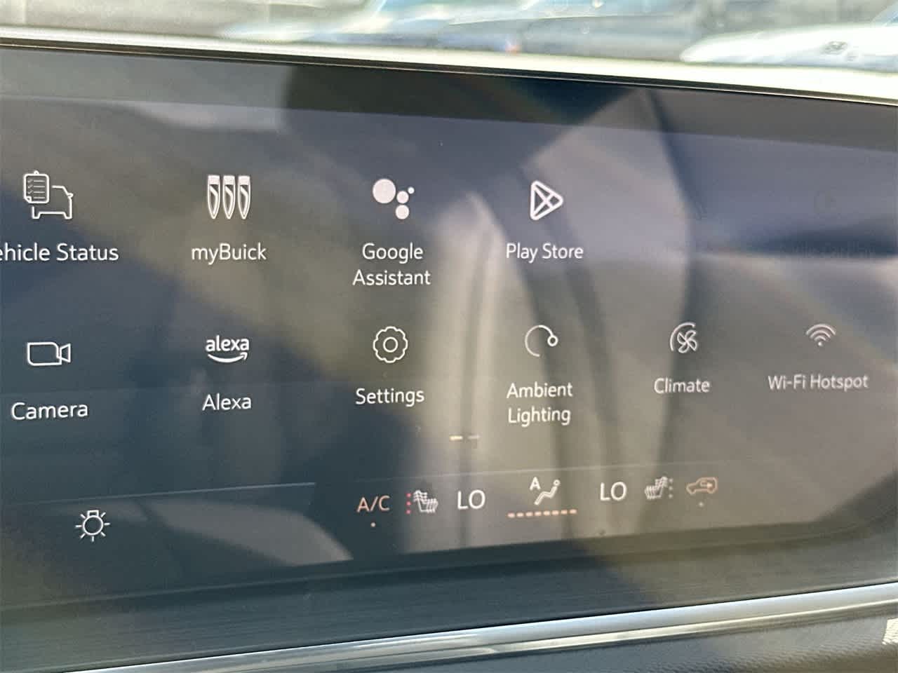 Thumbnail: 2025 Buick Envision - 18