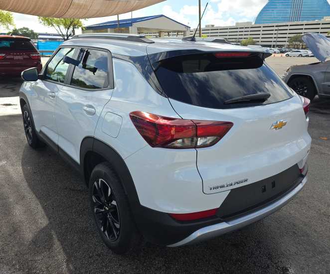 Thumbnail: 2023 Chevrolet TrailBlazer - 4