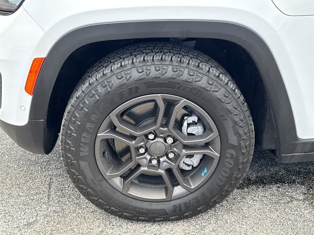 Thumbnail: 2024 Jeep Grand Cherokee - 11