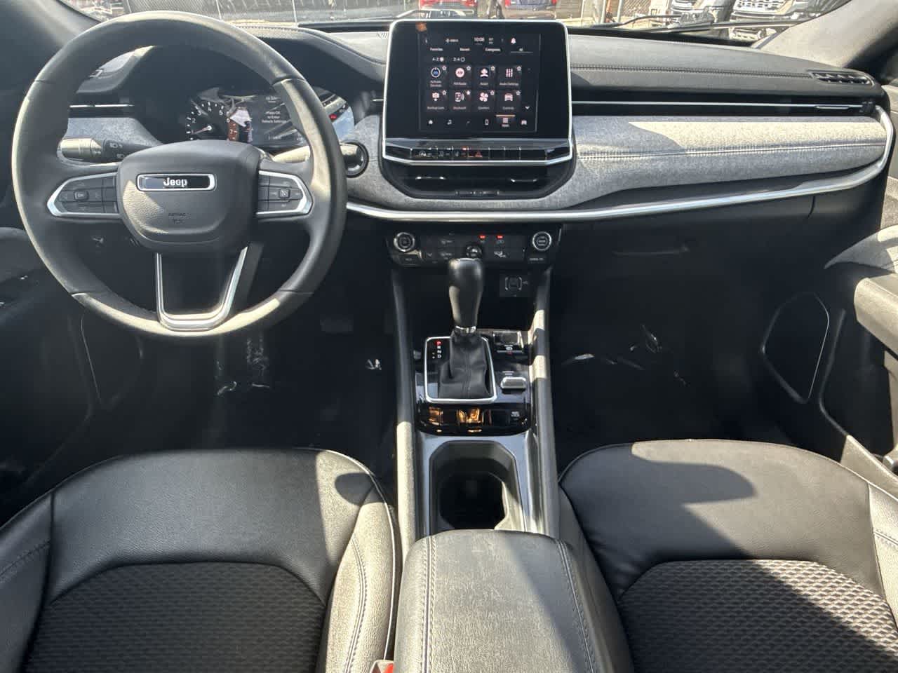 Thumbnail: 2025 Jeep Compass - 24