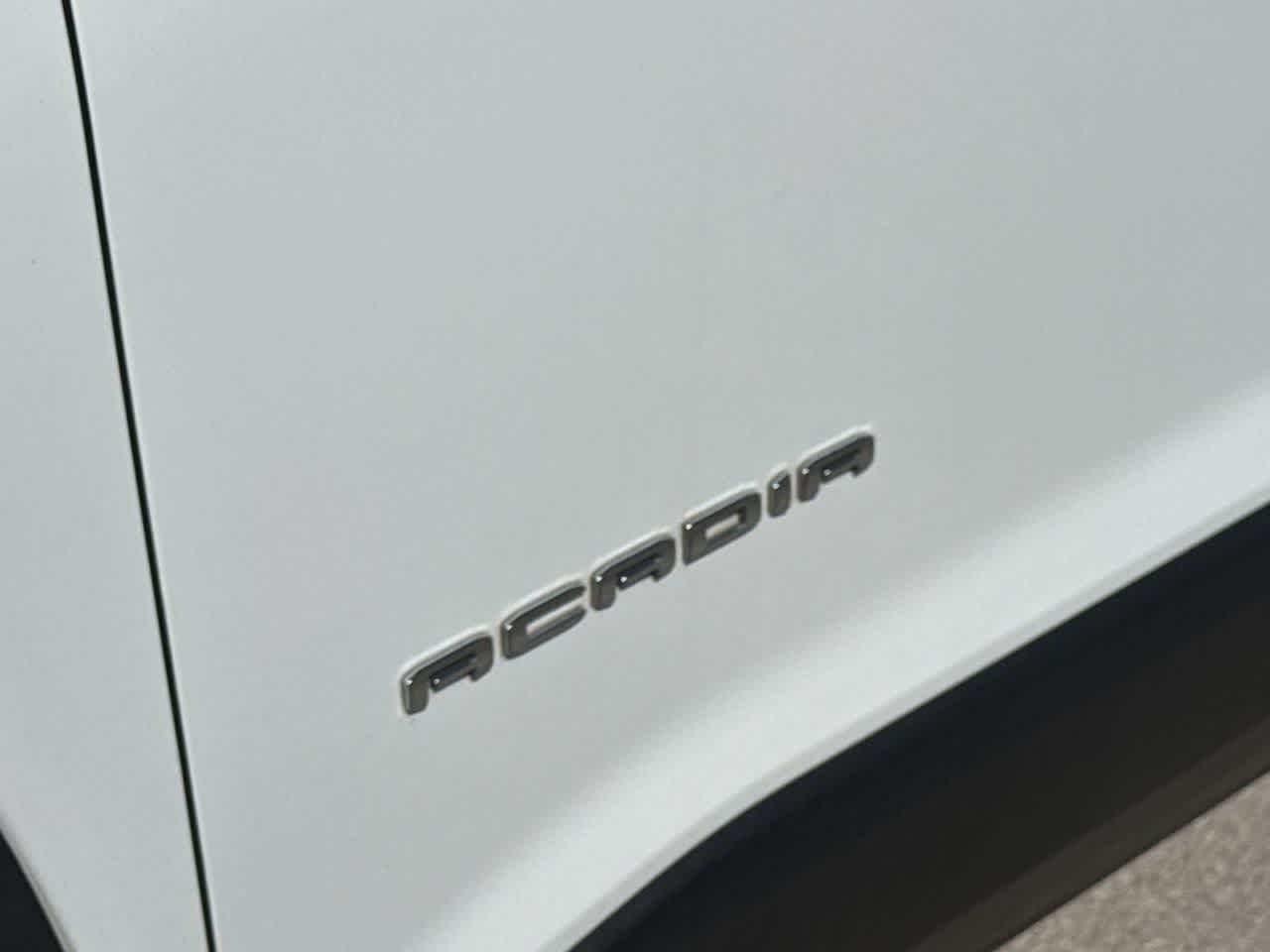 Thumbnail: 2023 GMC Acadia - 10