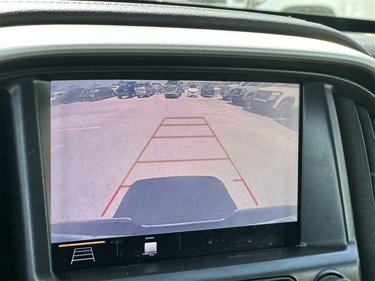 Thumbnail: 2019 GMC Canyon - 19