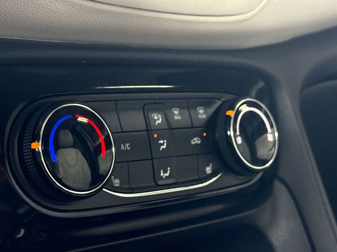 Thumbnail: 2023 Buick Encore GX - 20