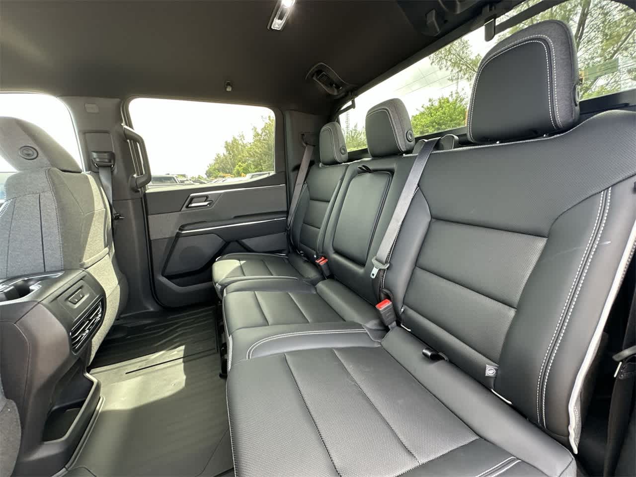 Thumbnail: 2026 GMC Sierra EV - 22