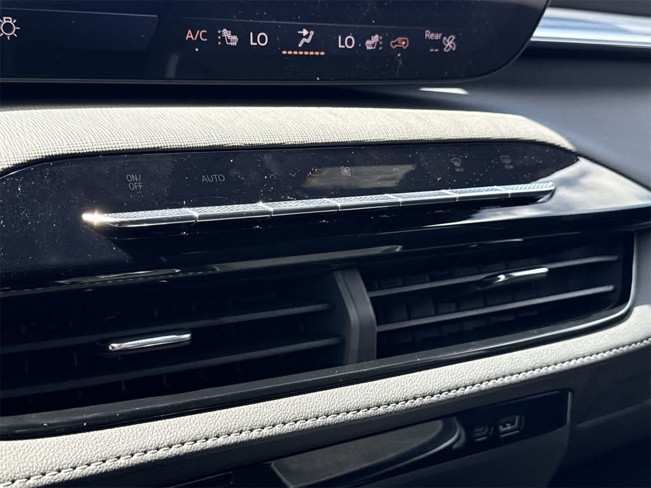 Thumbnail: 2025 Buick Enclave - 20