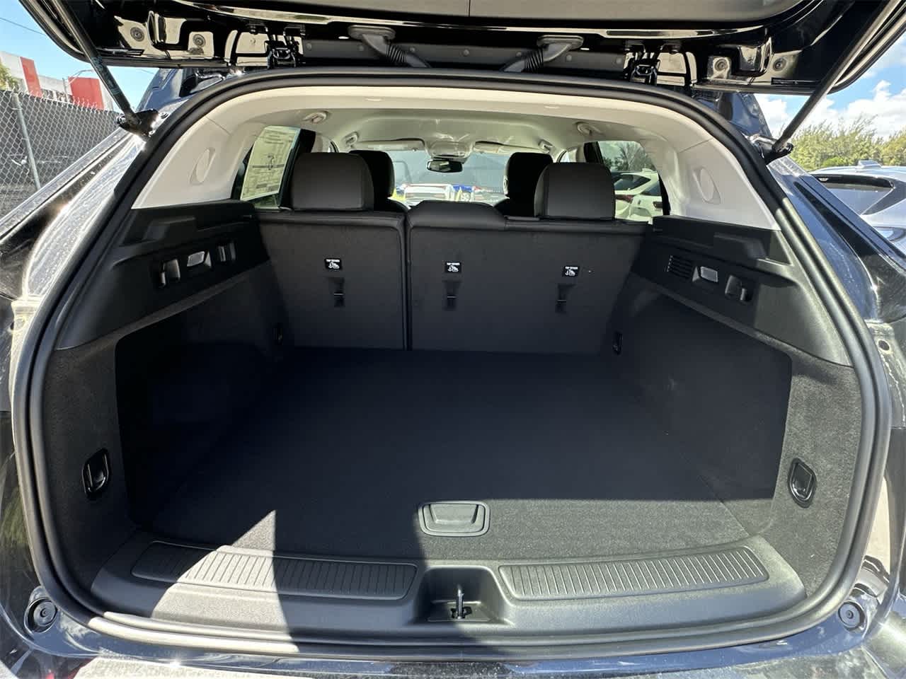 Thumbnail: 2025 Buick Envision - 25