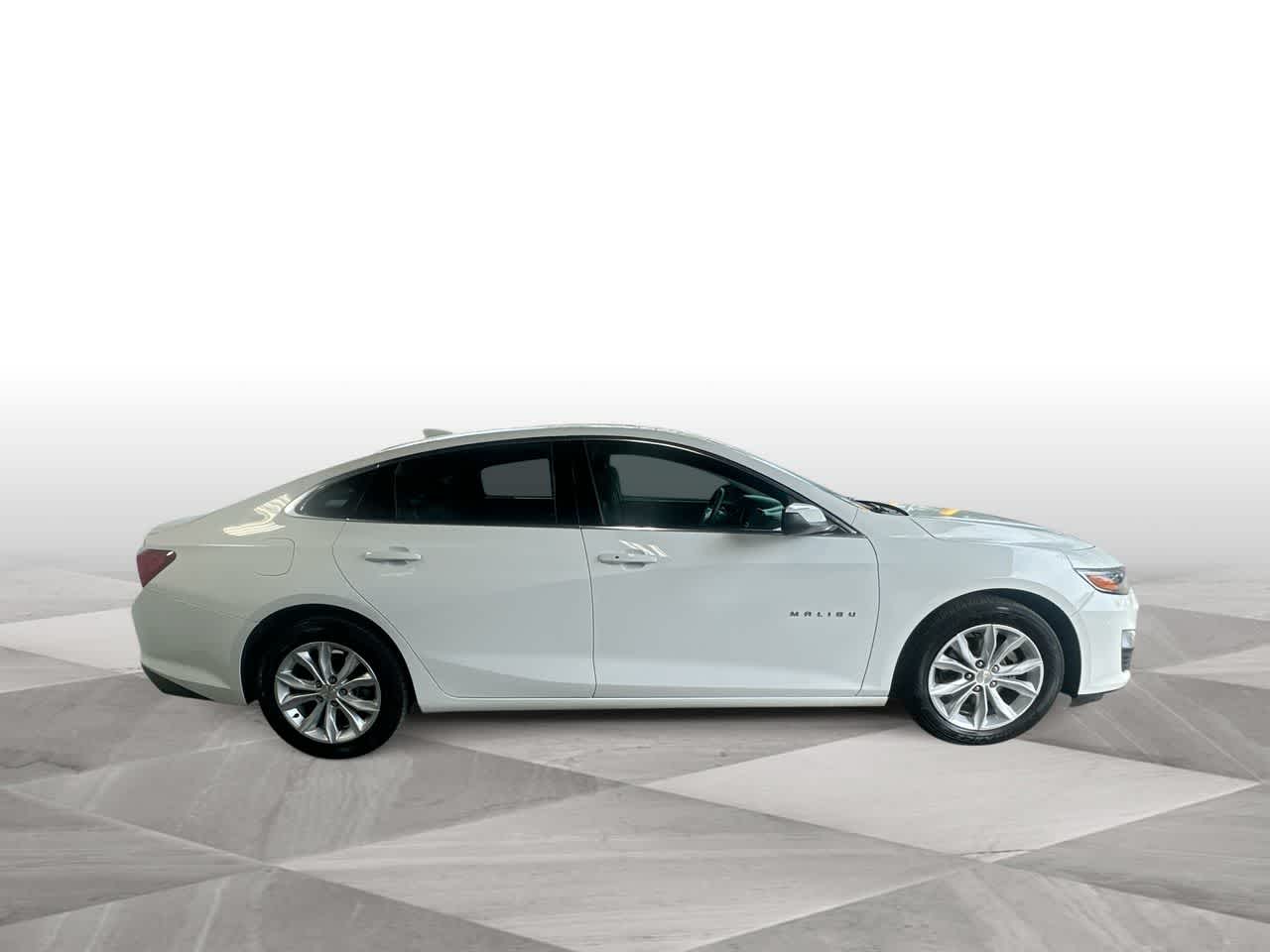 Thumbnail: 2025 Chevrolet Malibu - 9