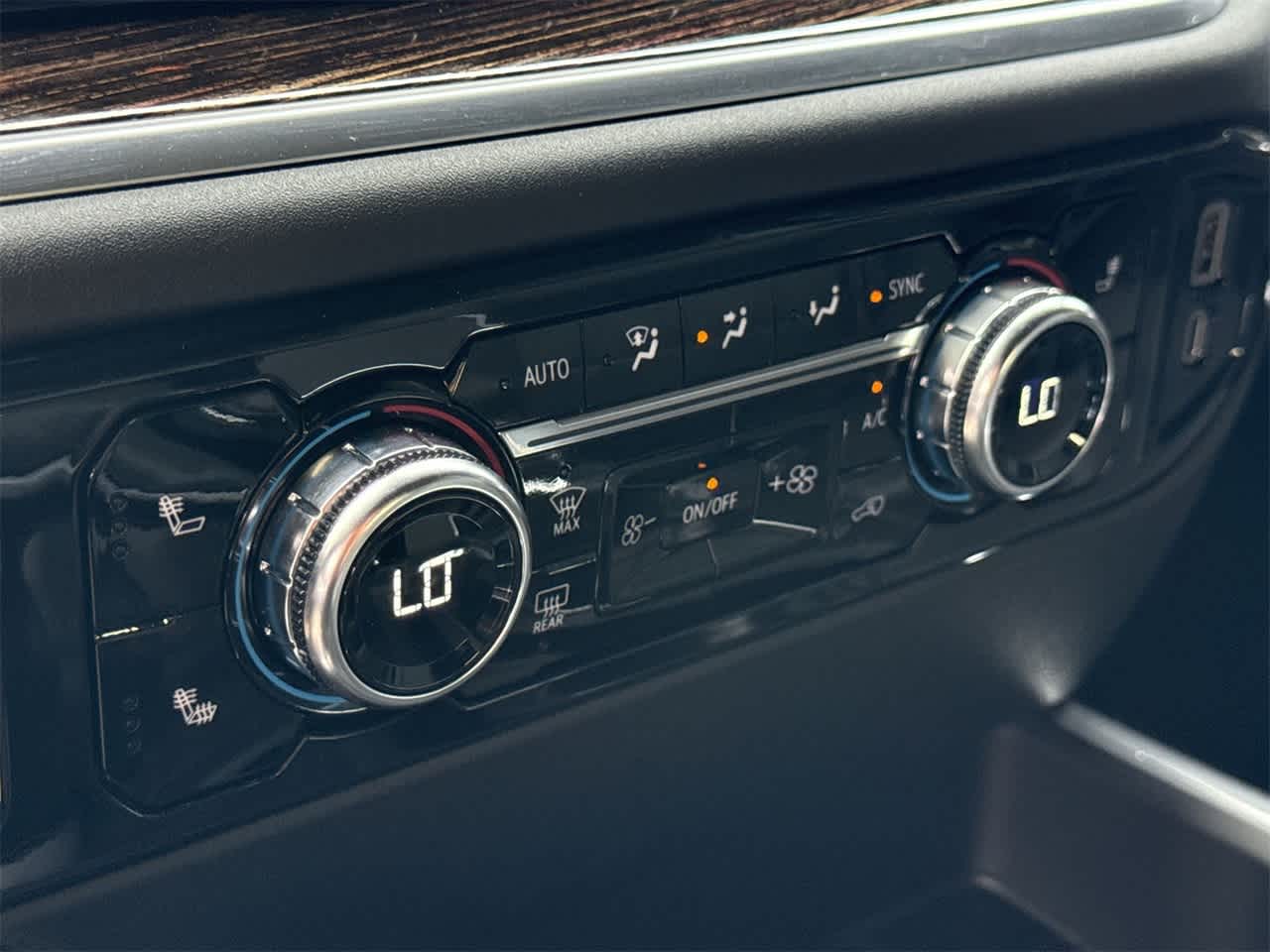 Thumbnail: 2026 GMC Sierra 1500 - 20