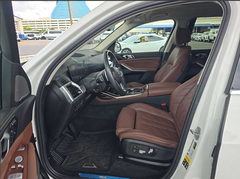 Thumbnail: 2024 BMW X7 - 5