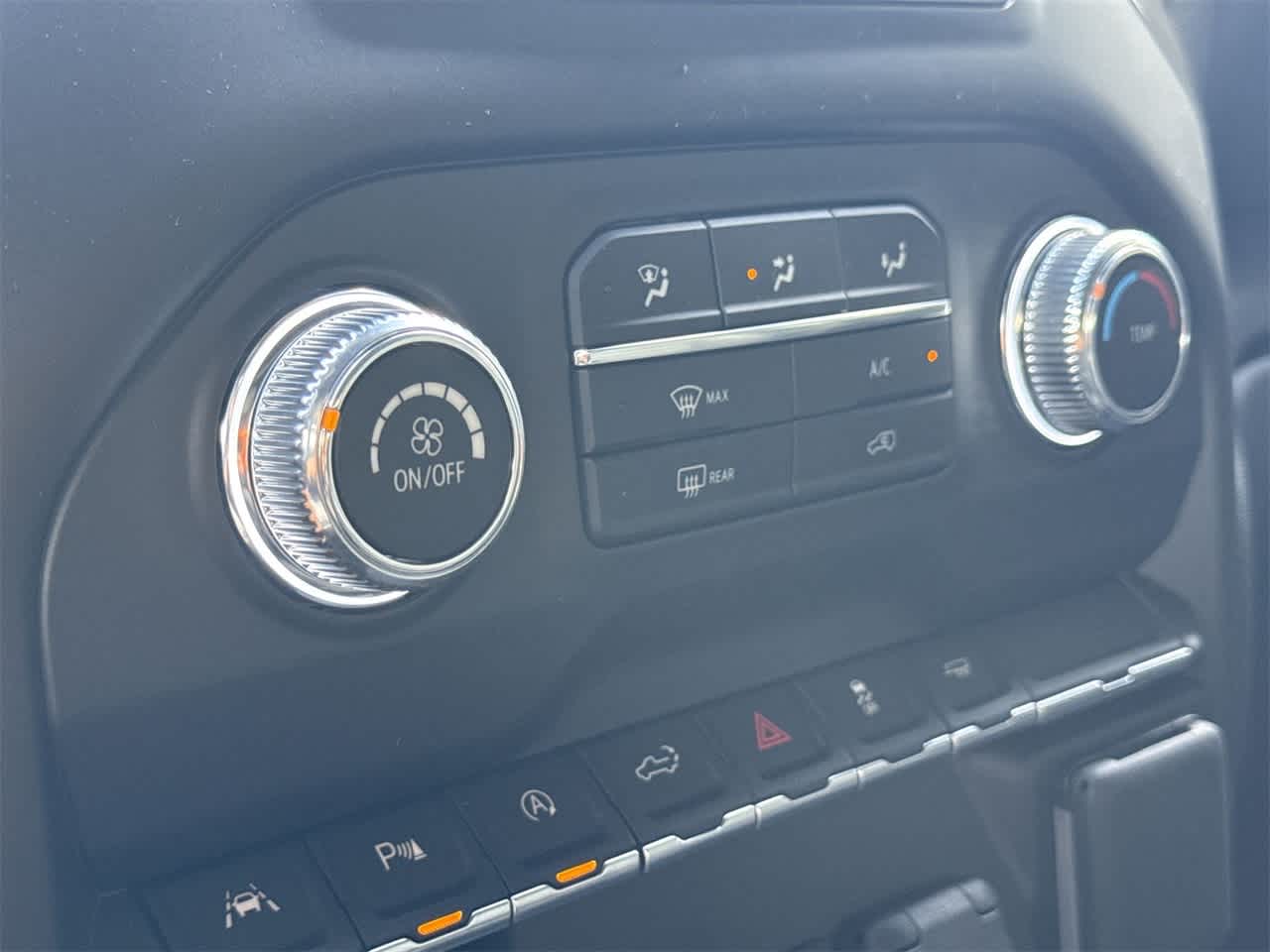 Thumbnail: 2026 GMC Sierra 1500 - 20