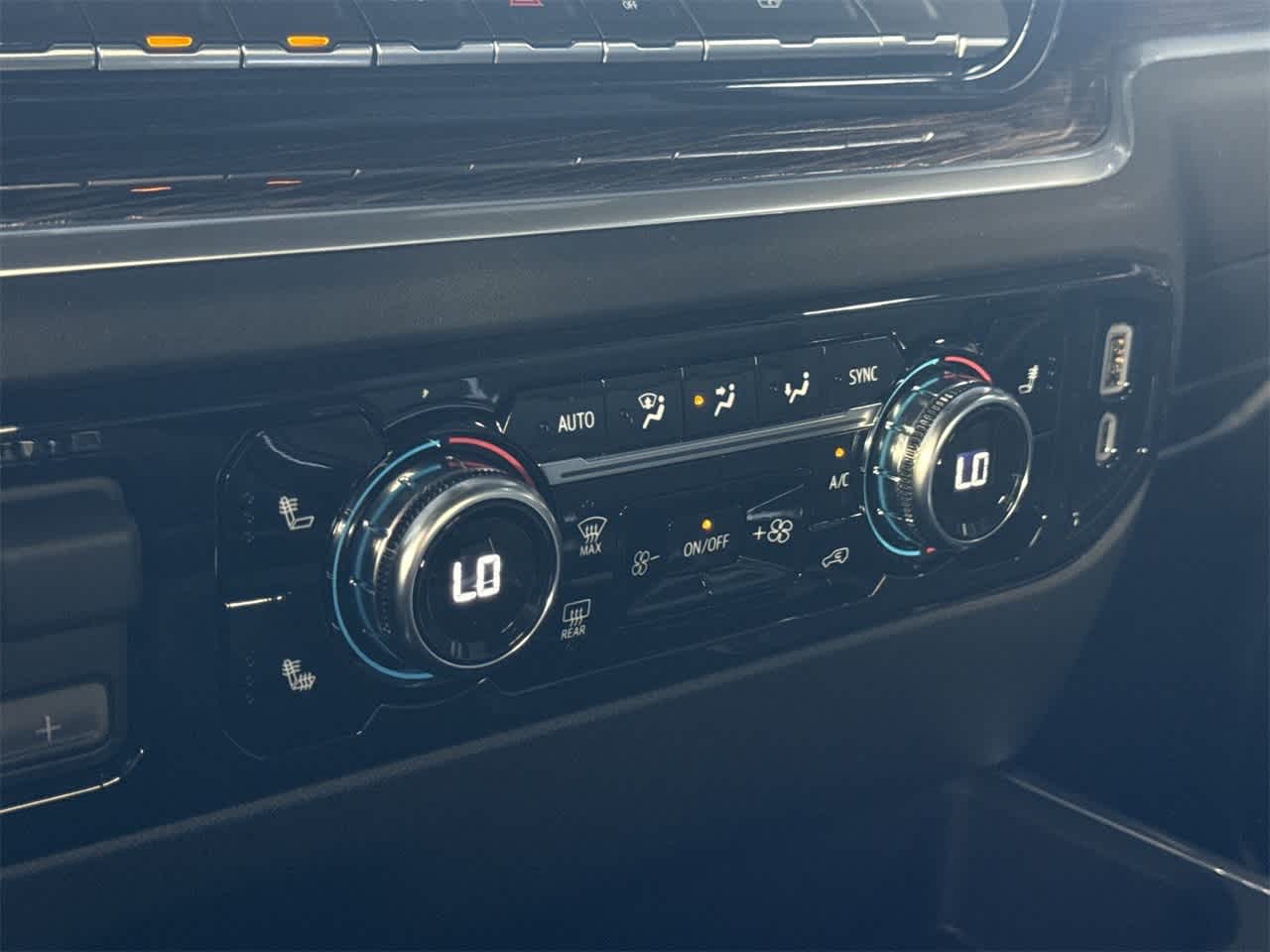 Thumbnail: 2026 GMC Sierra 1500 - 20