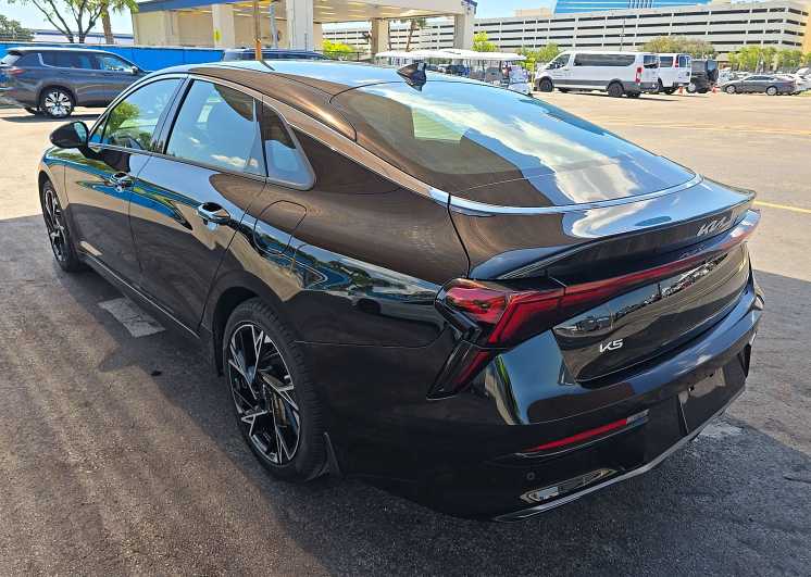 Thumbnail: 2025 Kia K5 - 4