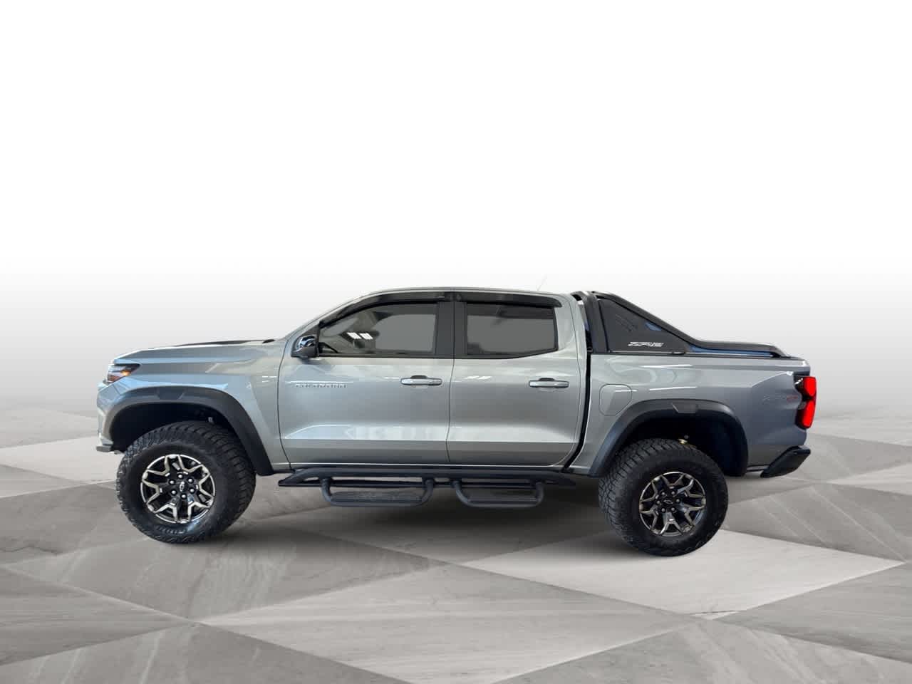 Thumbnail: 2024 Chevrolet Colorado - 5