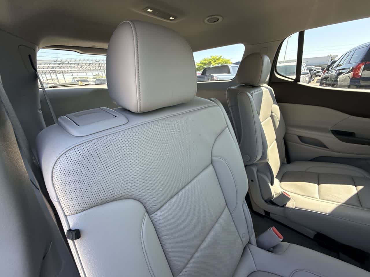 Thumbnail: 2023 GMC Acadia - 26