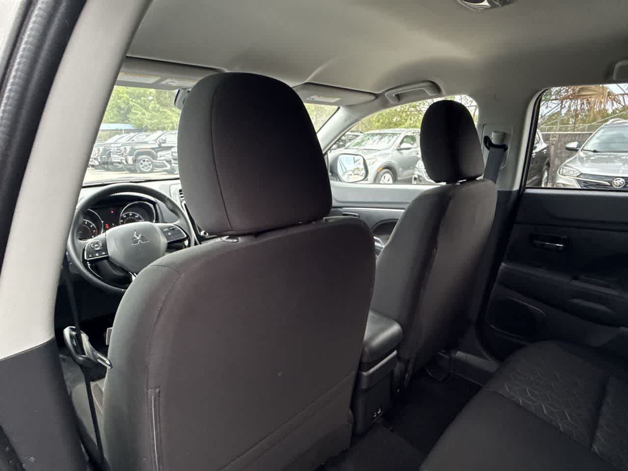 Thumbnail: 2025 Mitsubishi Outlander Sport - 23