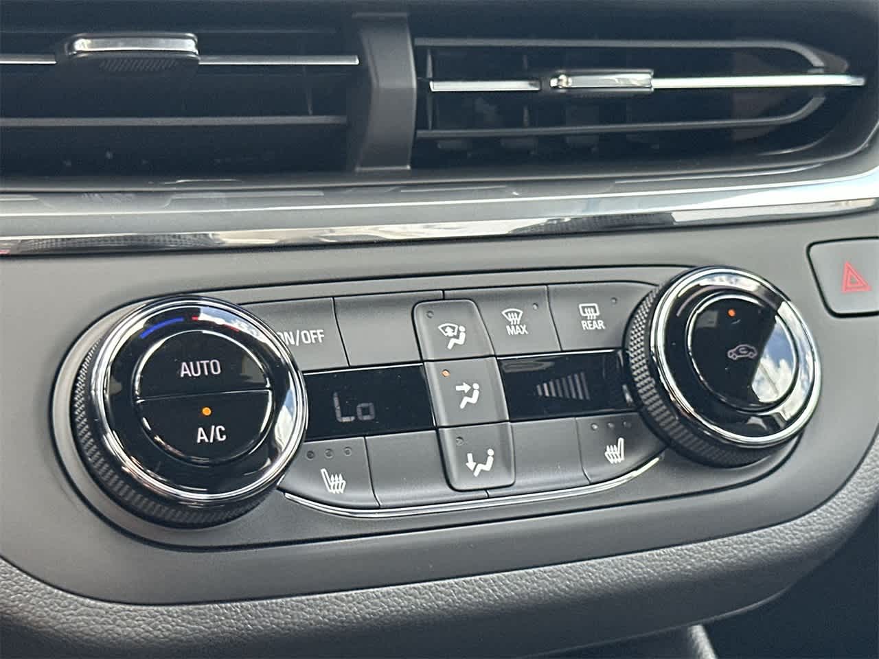 Thumbnail: 2025 Buick Envista - 20