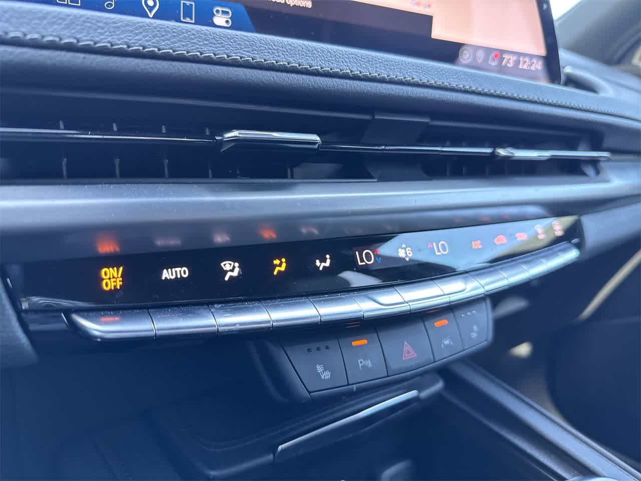 Thumbnail: 2024 Cadillac XT4 - 20