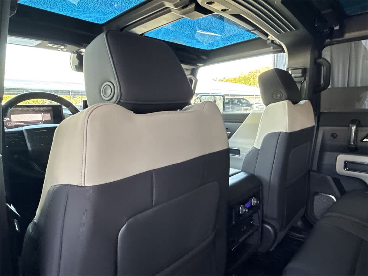 Thumbnail: 2026 GMC Hummer EV - 23