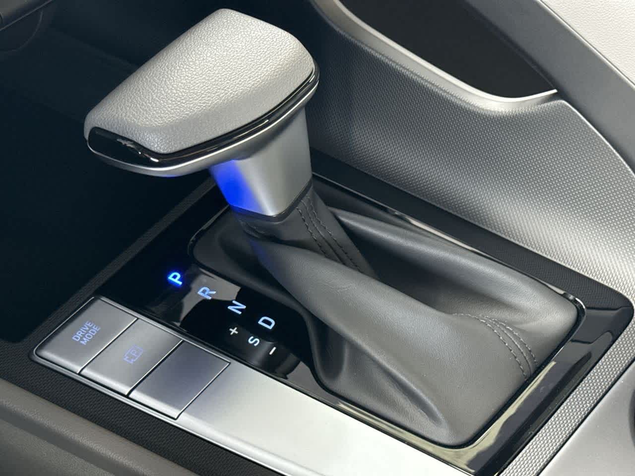 Thumbnail: 2025 Hyundai Elantra - 21