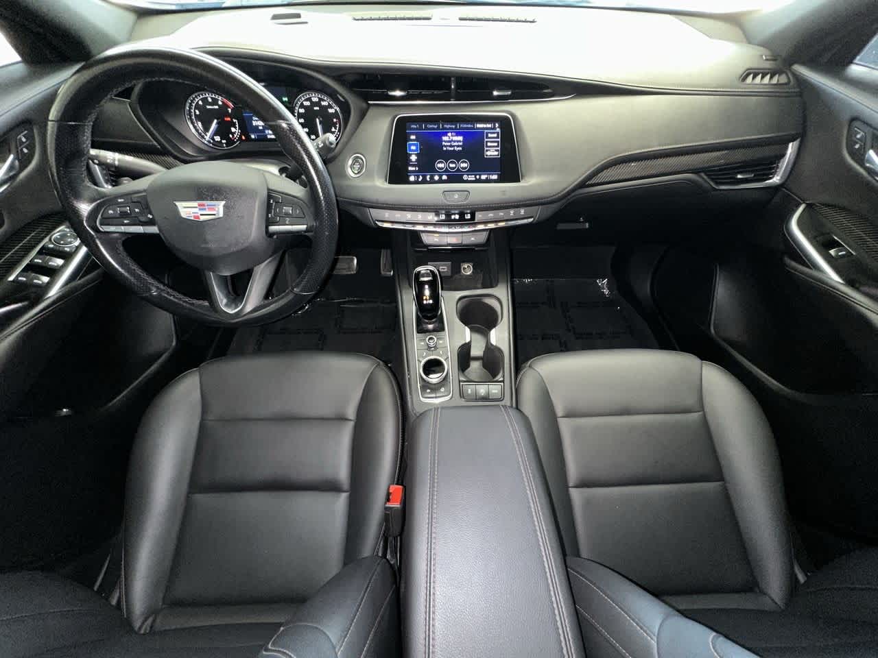 Thumbnail: 2021 Cadillac XT4 - 24