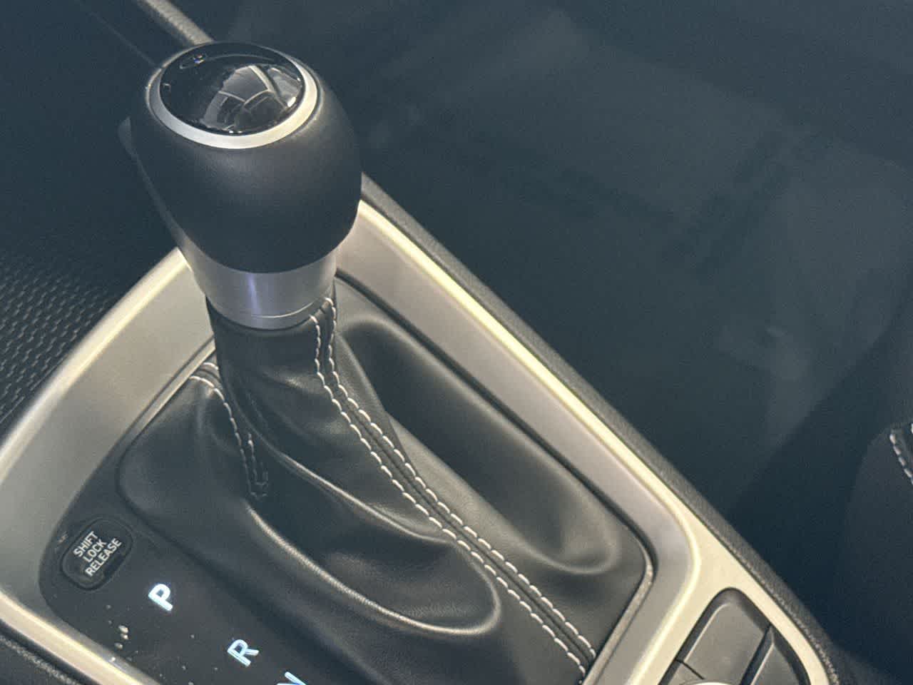 Thumbnail: 2025 Hyundai Venue - 21