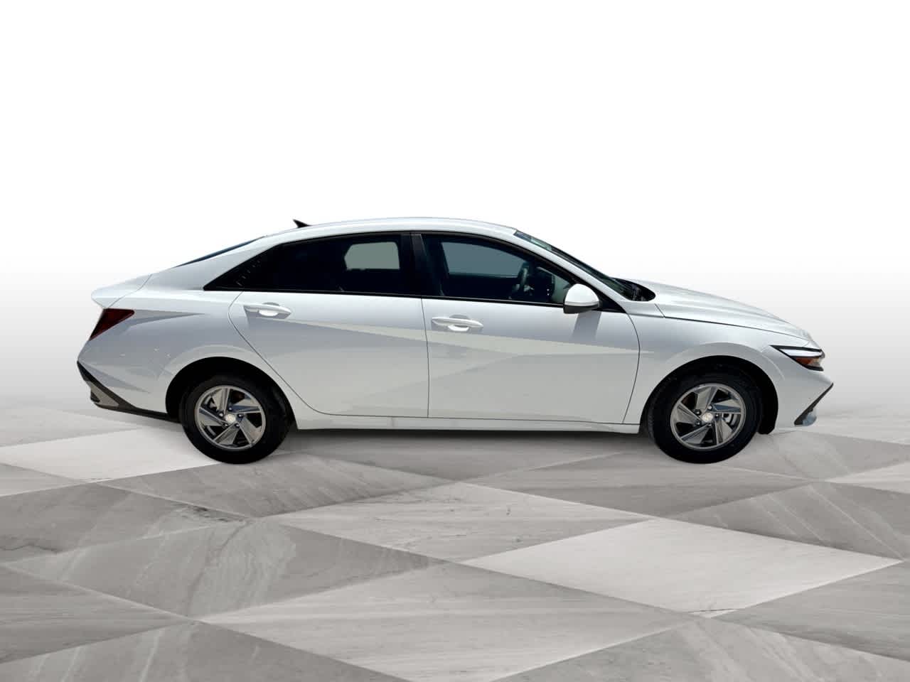 Thumbnail: 2025 Hyundai Elantra - 9