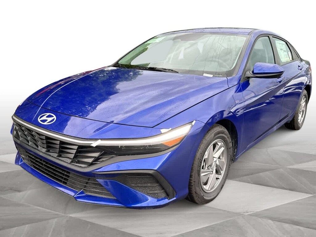 New 2025 Hyundai Elantra SE Sedan