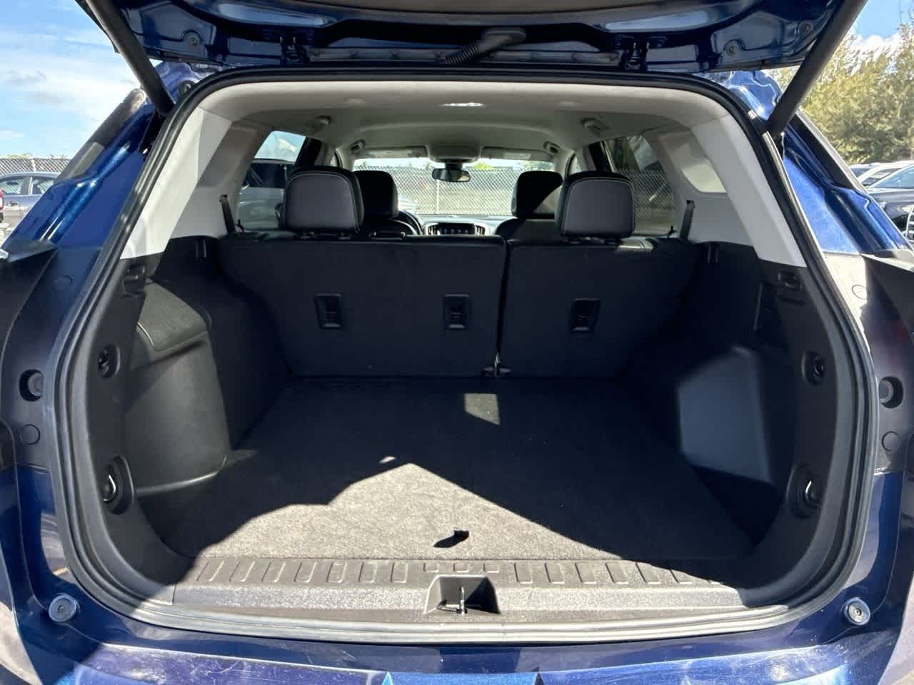 Thumbnail: 2023 GMC Terrain - 25