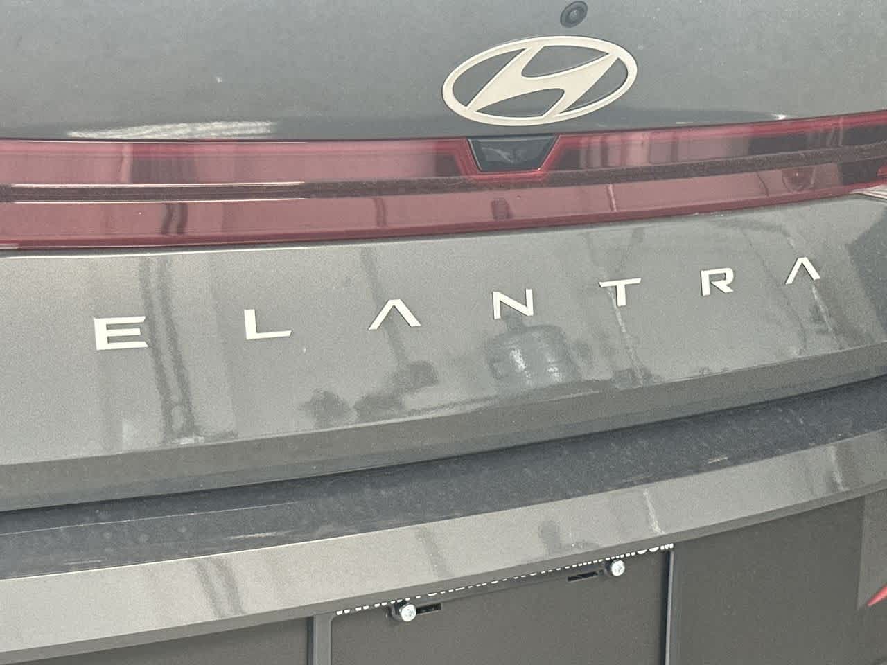 Thumbnail: 2025 Hyundai Elantra - 10