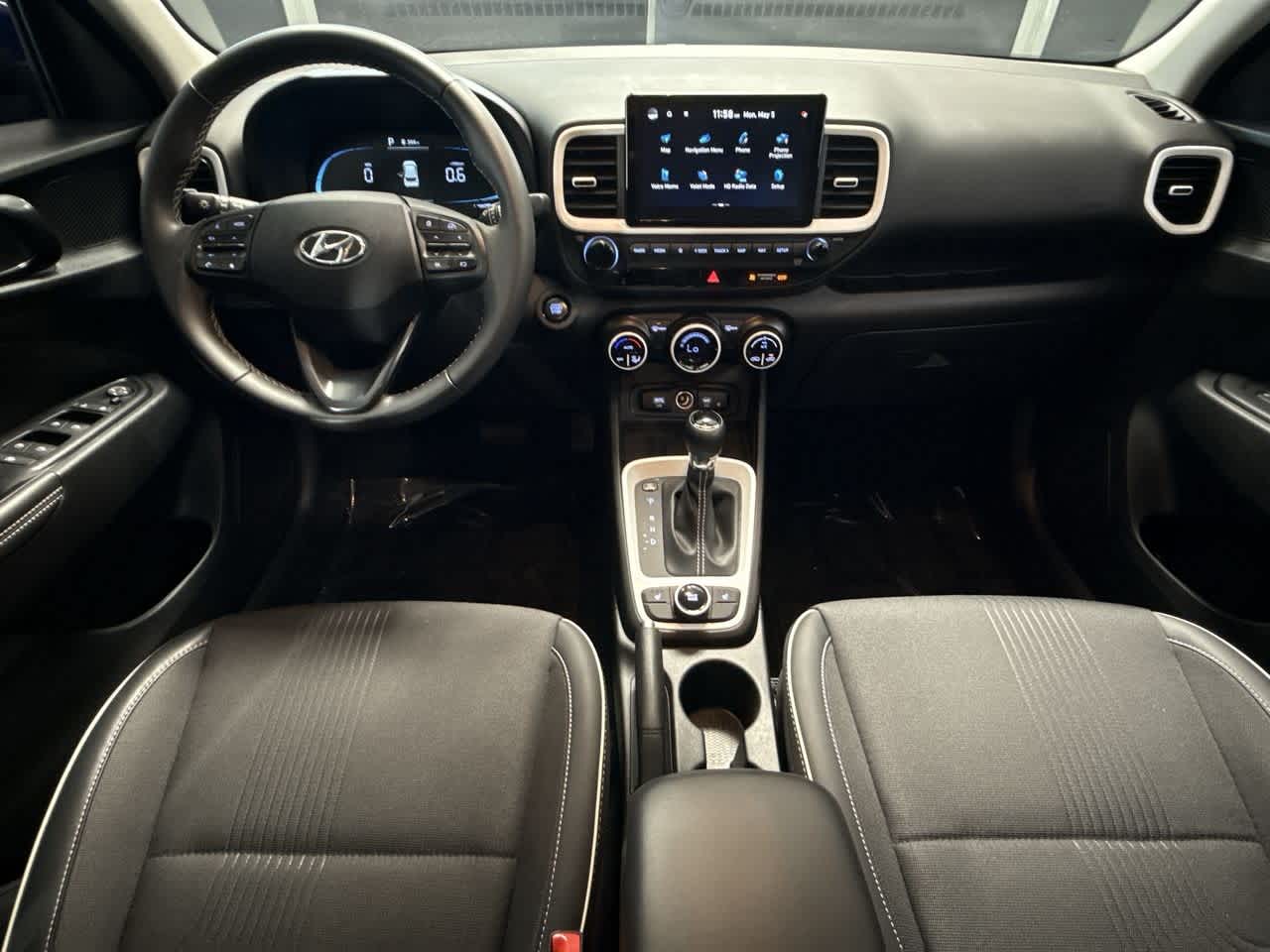 2024 Hyundai Venue Limited 24